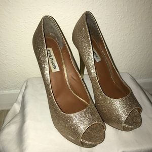 Peep toe platform heel