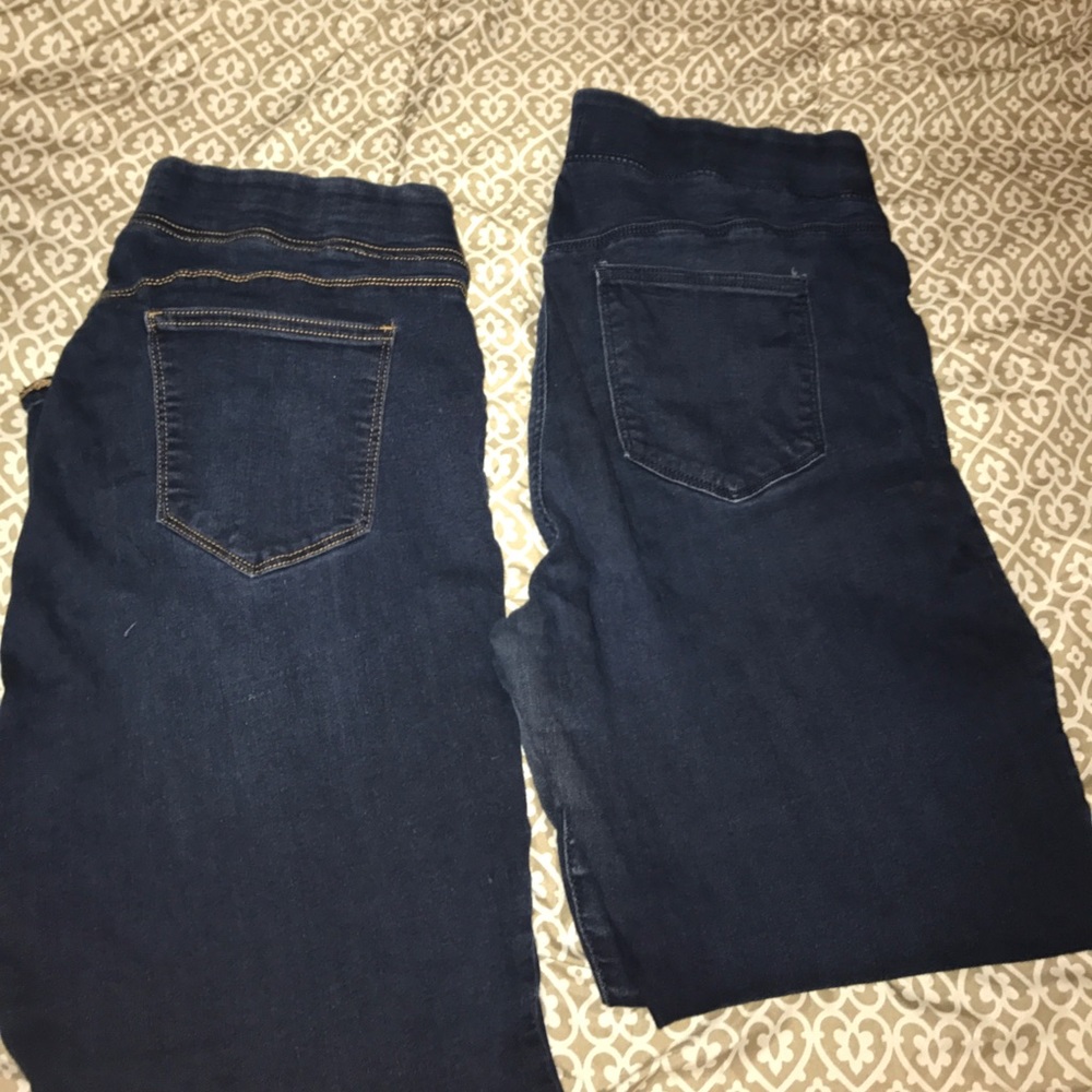 2 pairs of jeggings