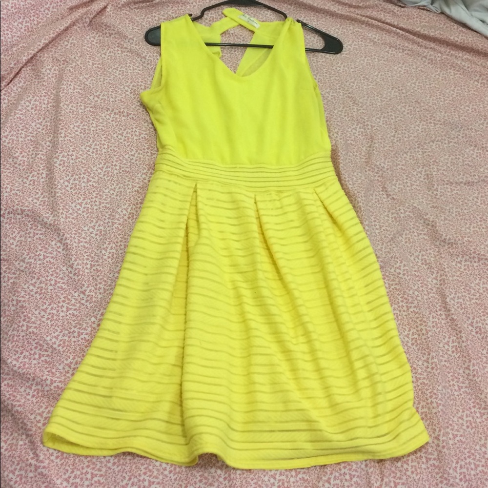 Yellow dress