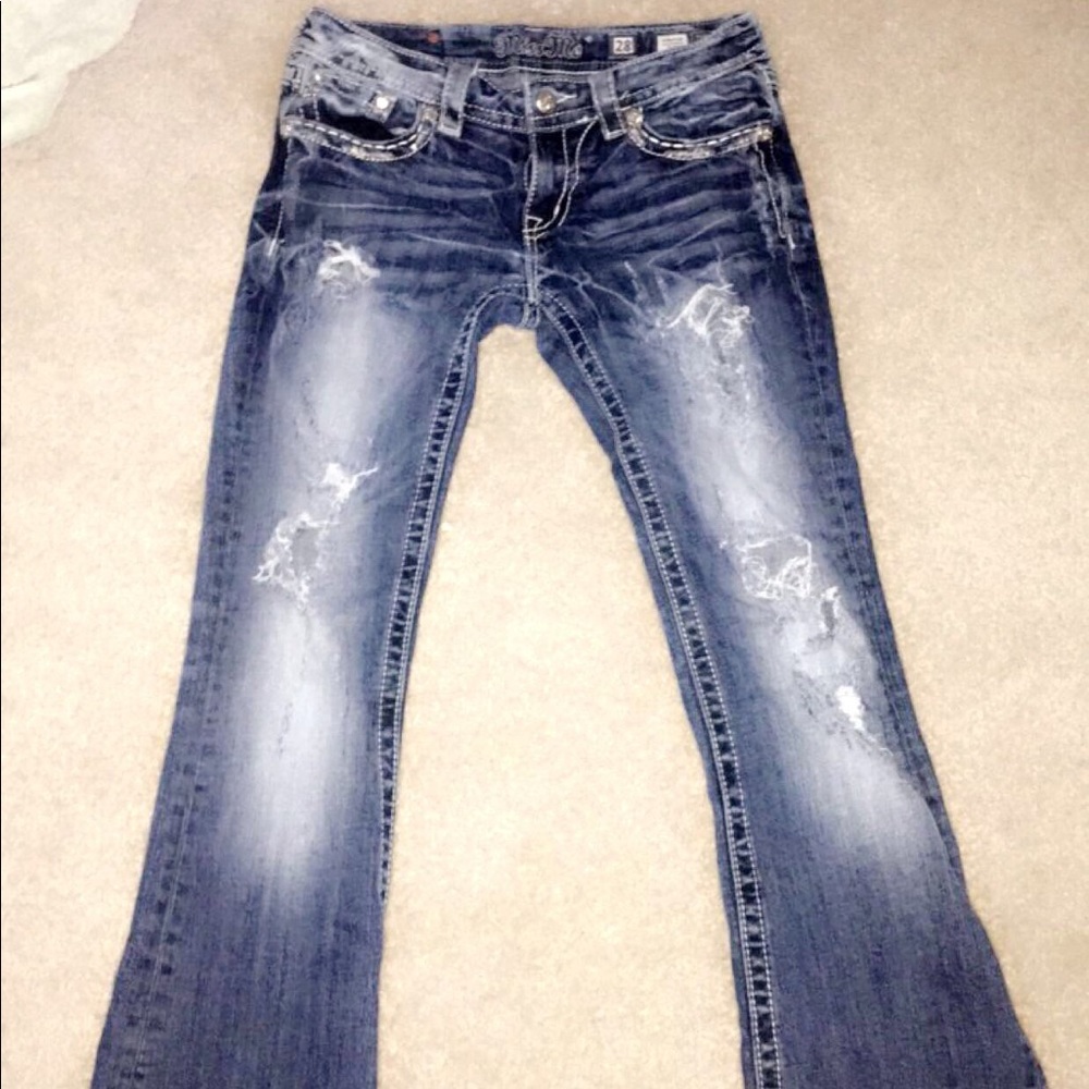 Distressed miss me jeans