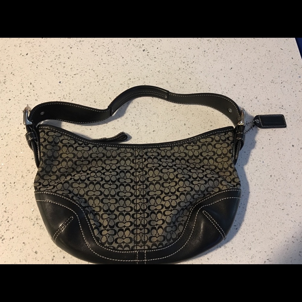 Like New Coach Small Purse