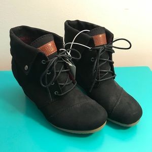 Mad Love Lexie Black Wedge Ankle Boots Size 7