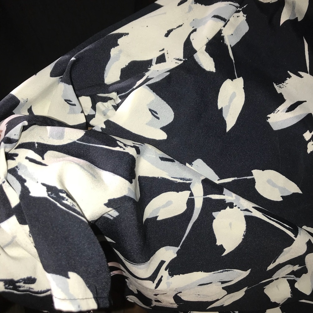 XS, Banana Republic Blouse , never worn .