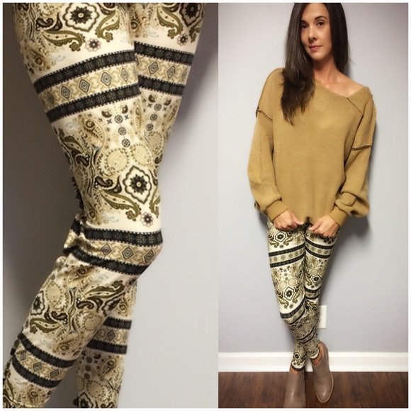 Paisley Print Brushed Knit Leggings - Picture 4 of 7