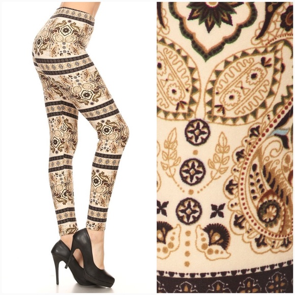 Paisley Print Brushed Knit Leggings - Picture 7 of 7
