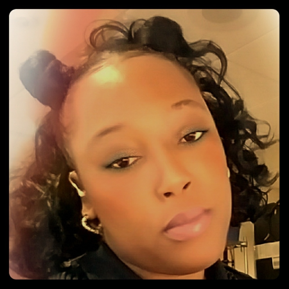 Meet your Posher, Brandi