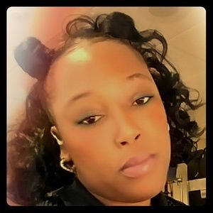 Meet your Posher, Brandi