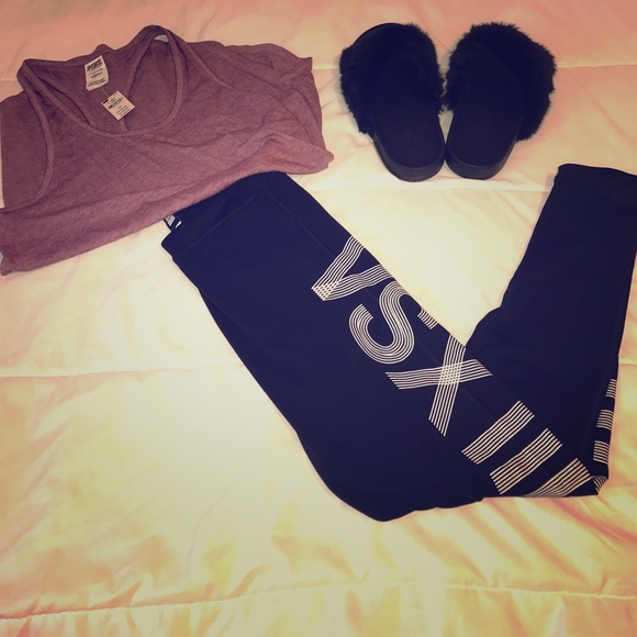 SALE!!💖SMALL VICTORIA SECRET BUNDLE SMALL🙌🏼 - Picture 2 of 5