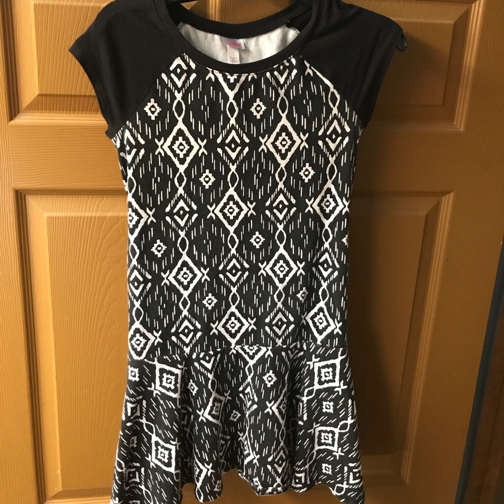 Black and white dress