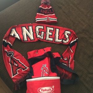 Angels bundle beanie cooler bag and scarf