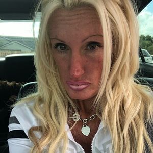 Meet your Posher, Ashlee