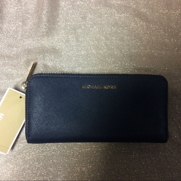 Michael Kors Travel Continental Leather Wallet