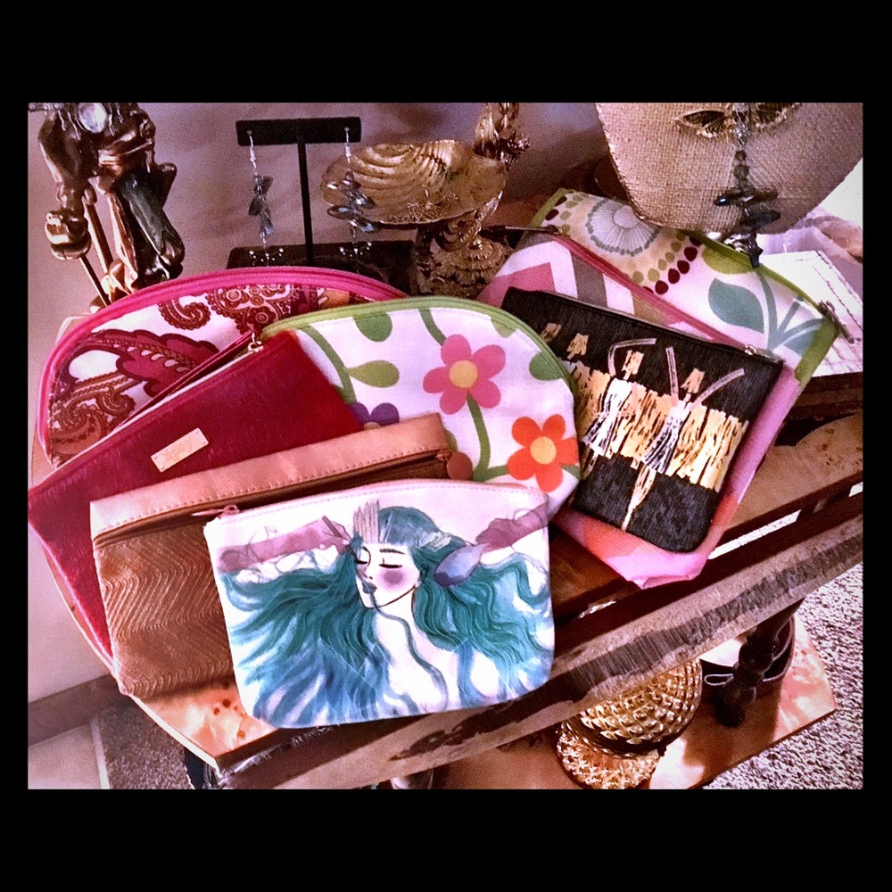 FREE bag with jewelry purchase!