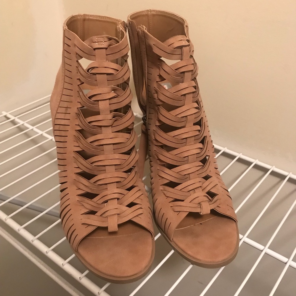 Tan Heels