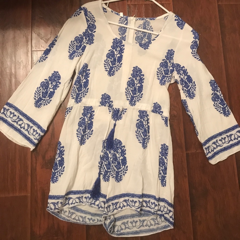 Floral blue and white romper! Only worn once!
