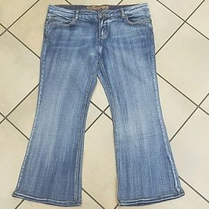 Dollhouse flared jeans