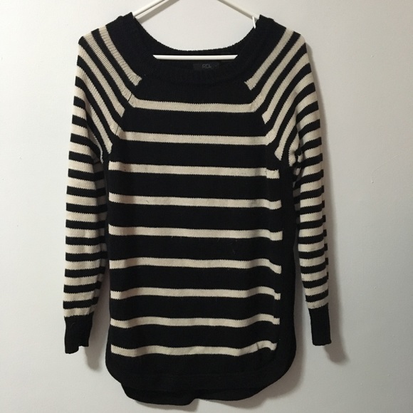 RDI Sweaters - RDI Black and Cream Sweater