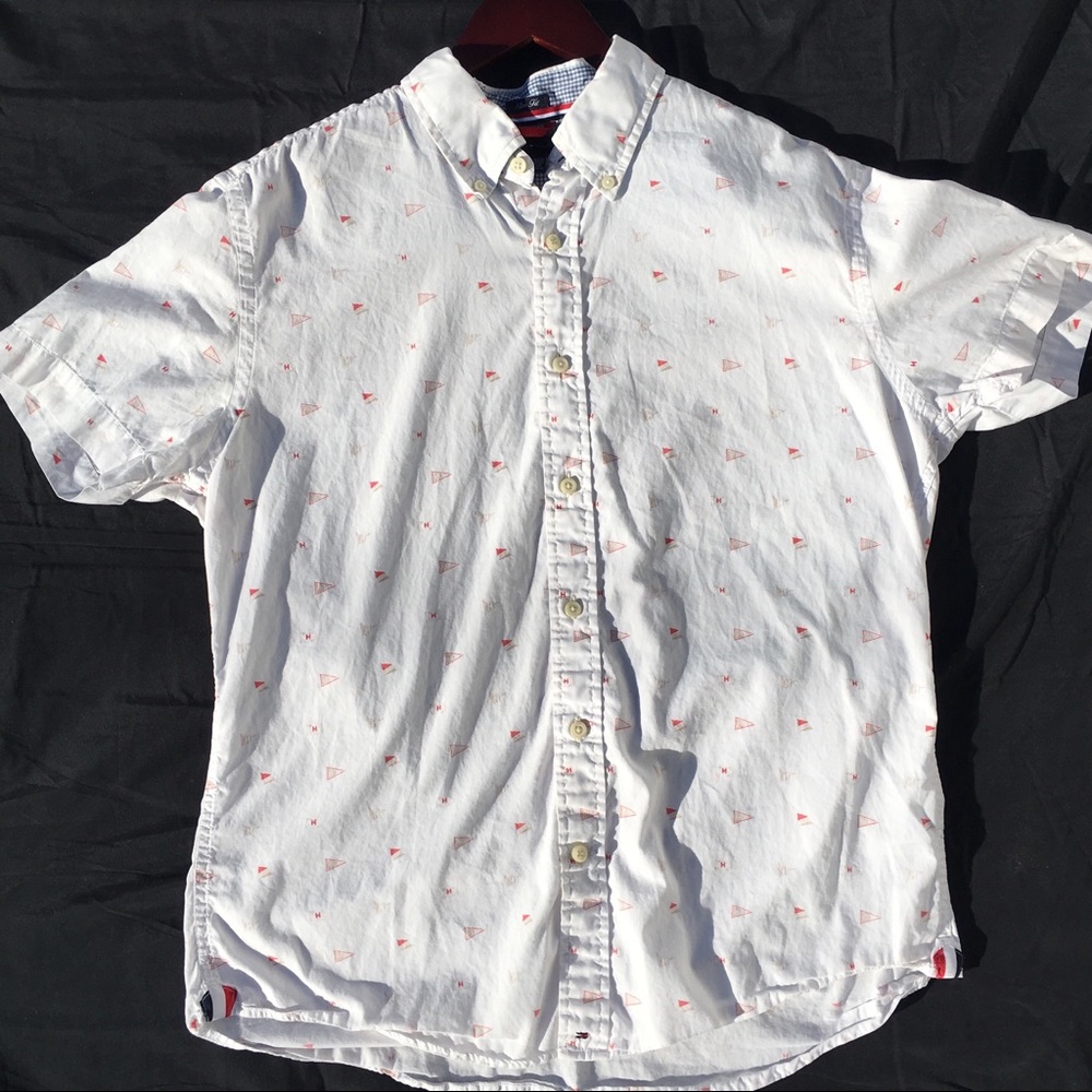 SOLD SOLD SOLDTommy Hilfiger Button Down