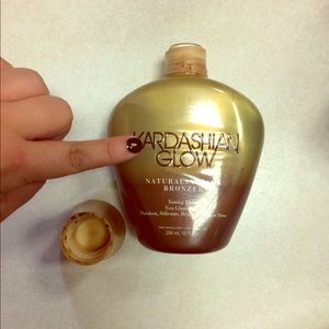 SPECIAL Half Full Kardashian Glow Tanning Lotion