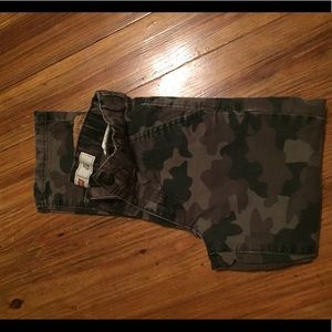 Levi jeans ~ camo