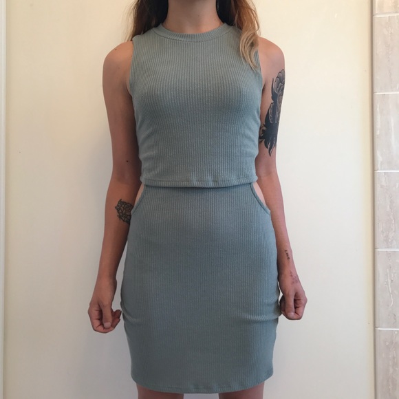 Teal ribbed dress with slit - Picture 2 of 4