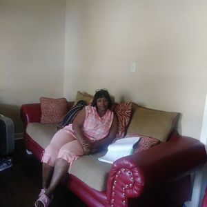 Meet your Posher, Inez