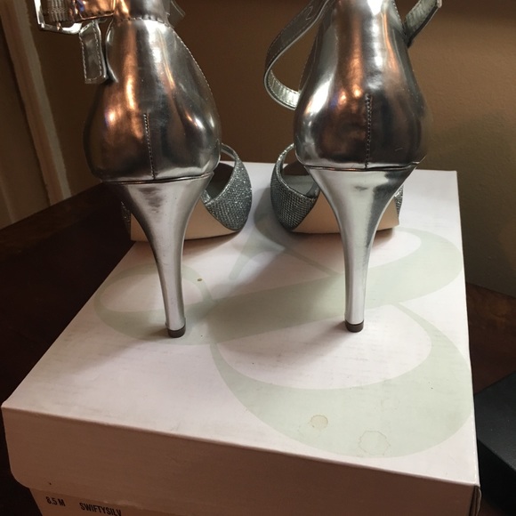 Open Toe Heels - Picture 2 of 3