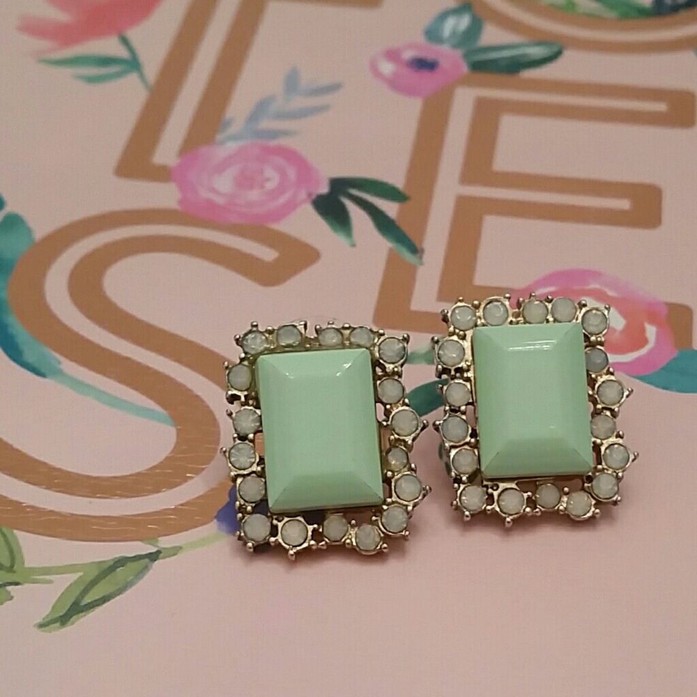 Jewelmint earrings