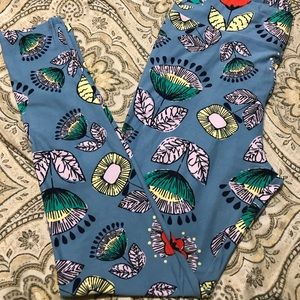 Lularoe Tall and Curvy Leggings