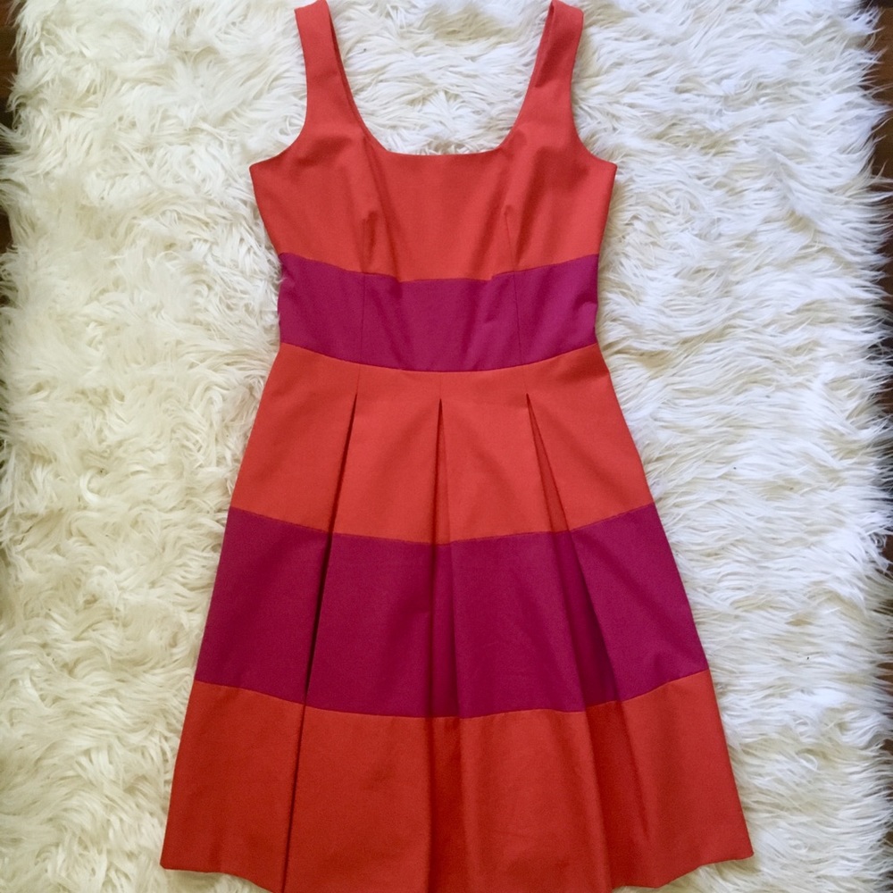 🌺Banana Republic Fit & Flare Dress🌺