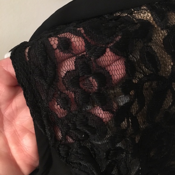 Chiffon lace back vest - Picture 3 of 3