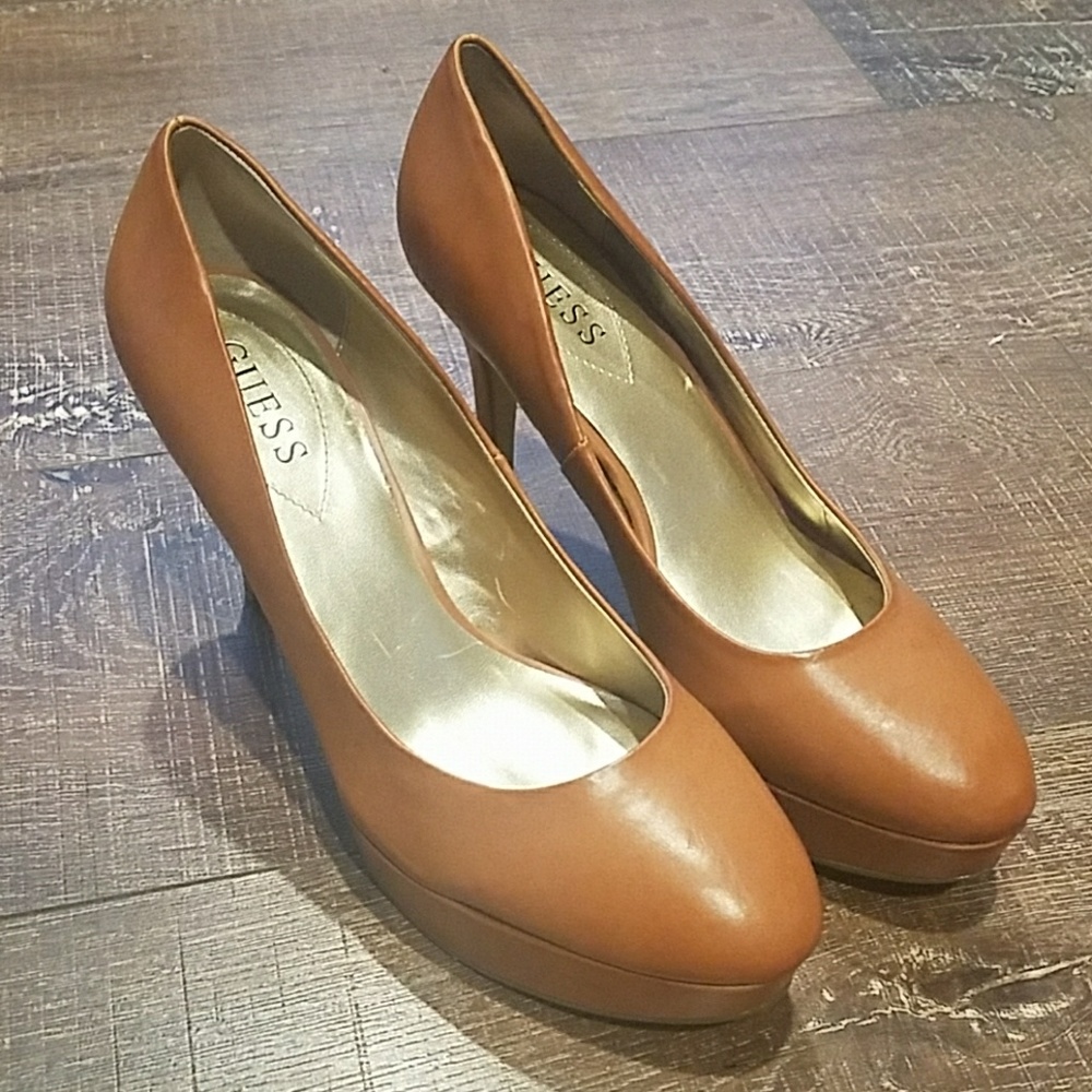 Guess closed toes tan heels