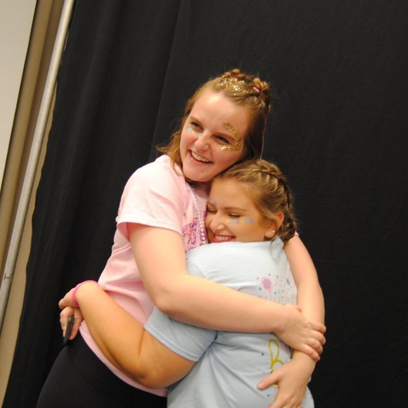 Meet your Posher, Lauren - Picture 1 of 1