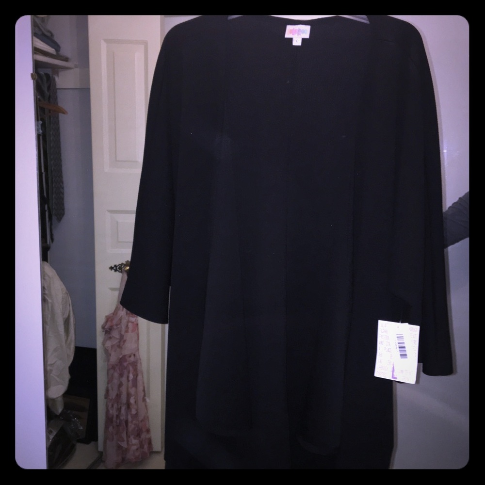 UNICORN!!! Black NWT Lindsey Cardigan!!