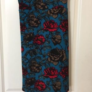 🌹Large Rose Print Cassie Skirt 🌹