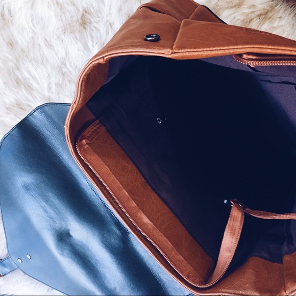 Vegan Leather Messenger Backpack - Picture 5 of 7