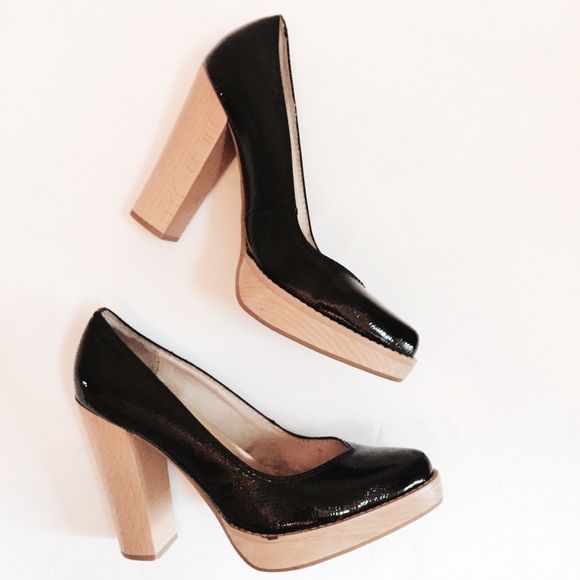 Michael Kors Shoes - Michael Kors Shoes 7M