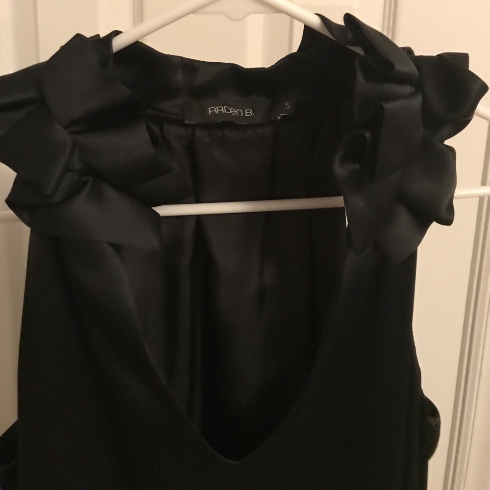 Arden B black cocktail dress (with pockets!)