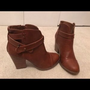 Brown leather chunky heel booties