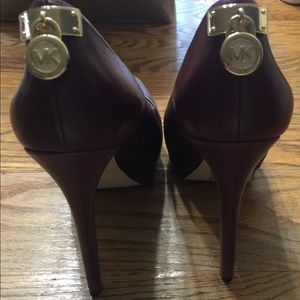 Michael Kors Pumps