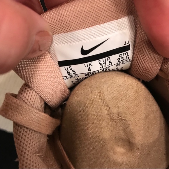 Women’s Nike Air Max Thea Rose Gold - Picture 6 of 6