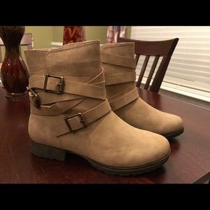 NEW Tan Ankle Boots NEW Tan Ankle Boots