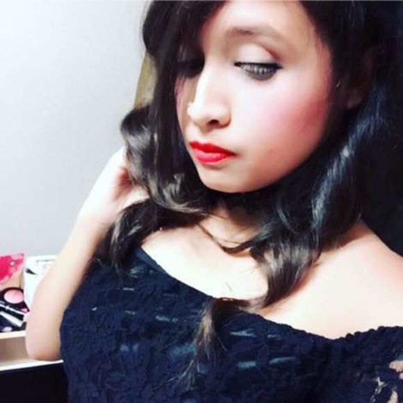 Meet your Posher, Sadaf - Picture 1 of 1