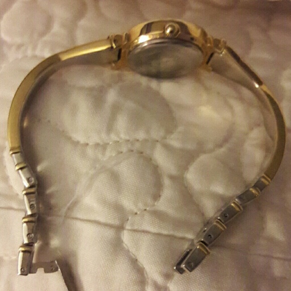 Markdown ** Anne Klein Watch ** EUC - Picture 3 of 4