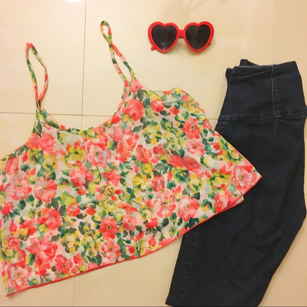 Flower garden cropped top