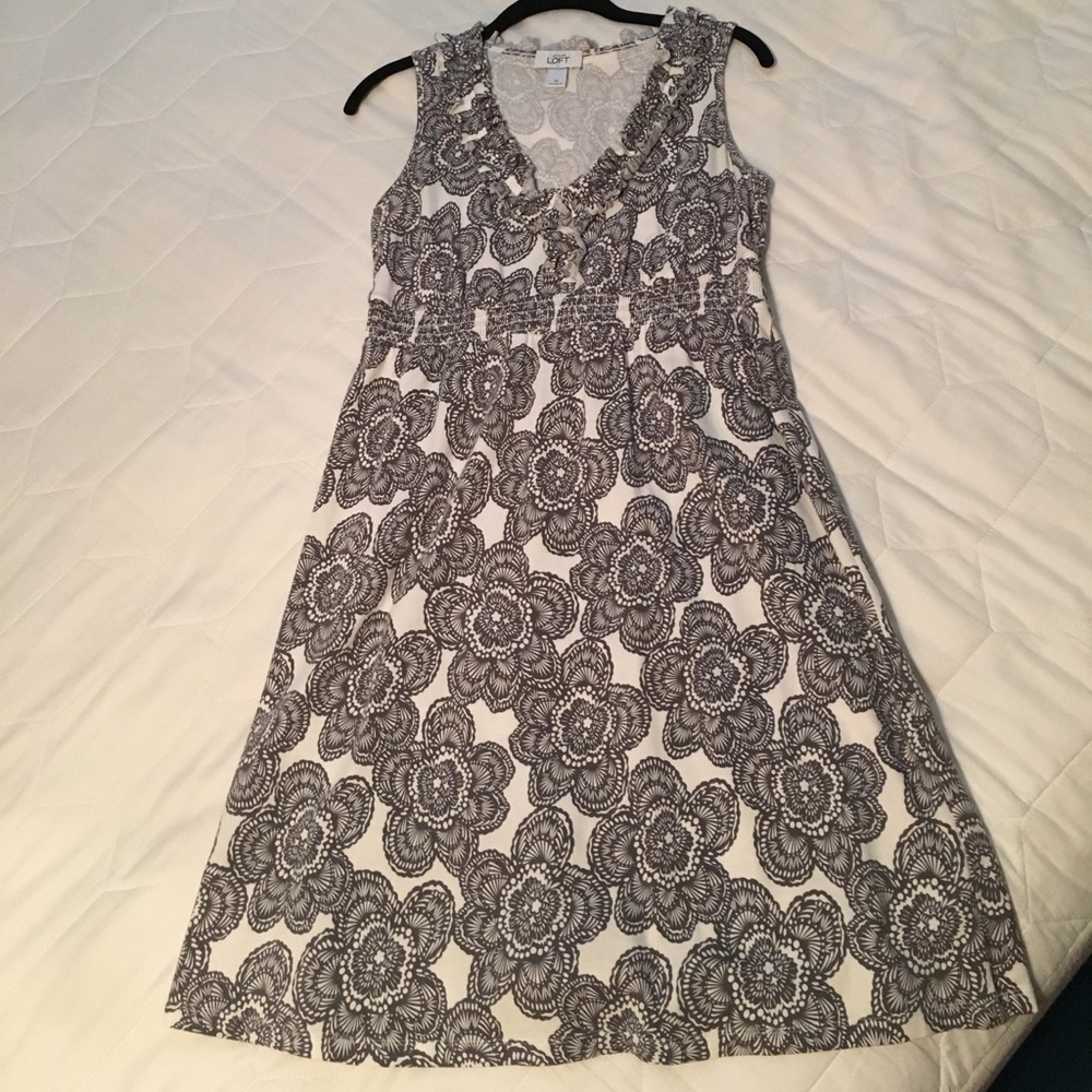 ***SOLD***   Ann Taylor Loft dress