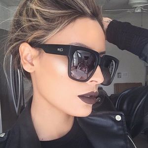 QUAY AUSTRALIA- ON THE PROWL