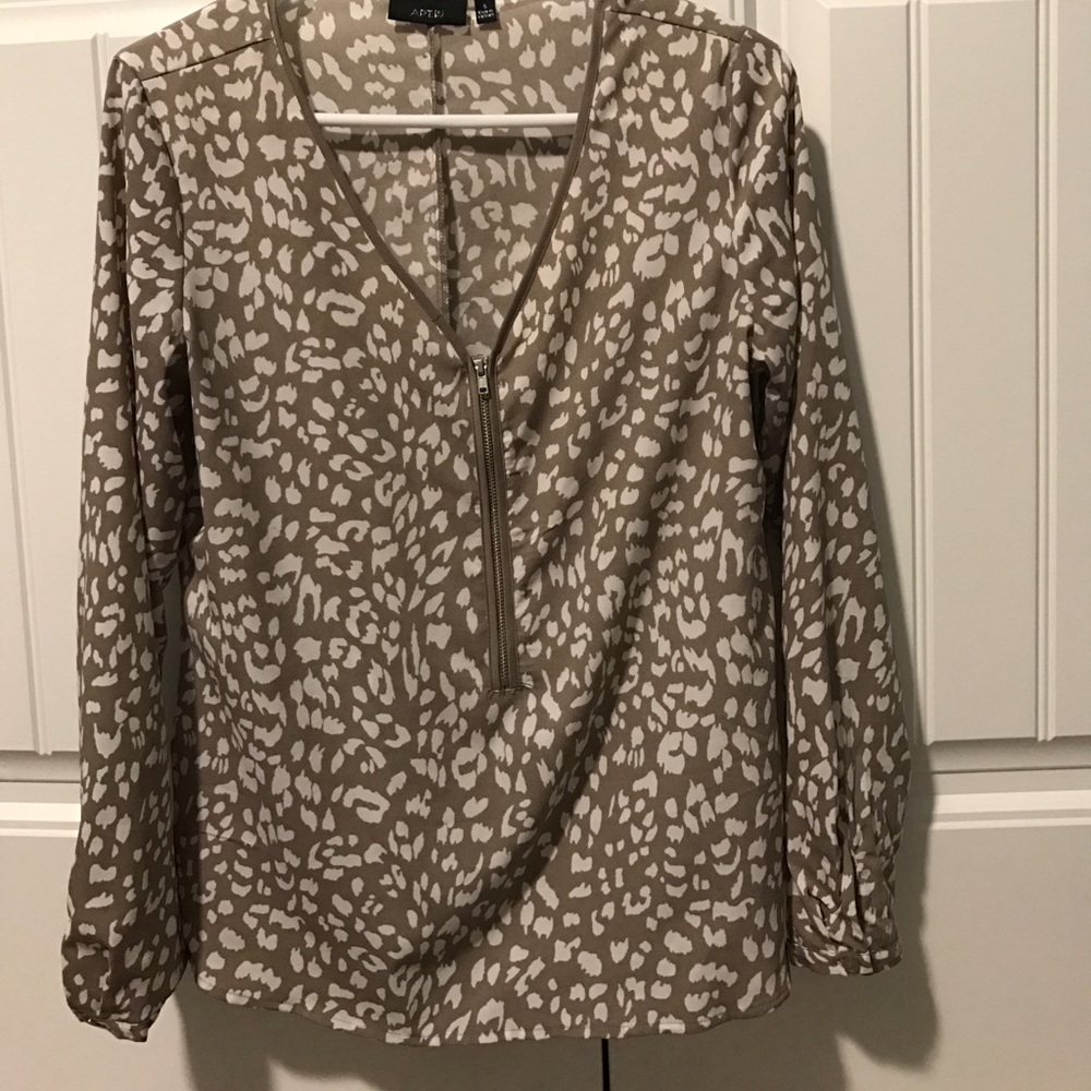 Taupe leopard blouse
