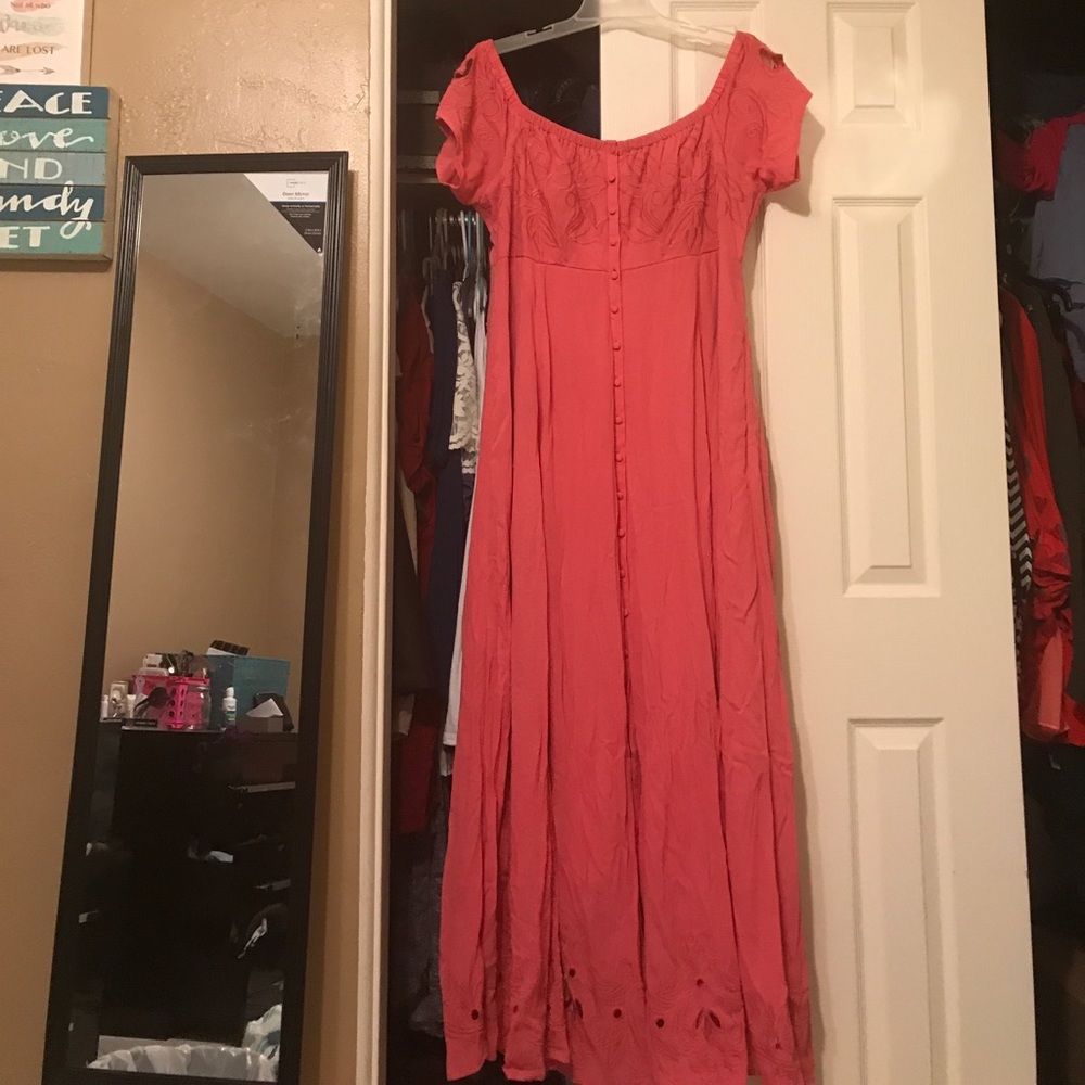 Torrid off the shoulder maxi dress nwt