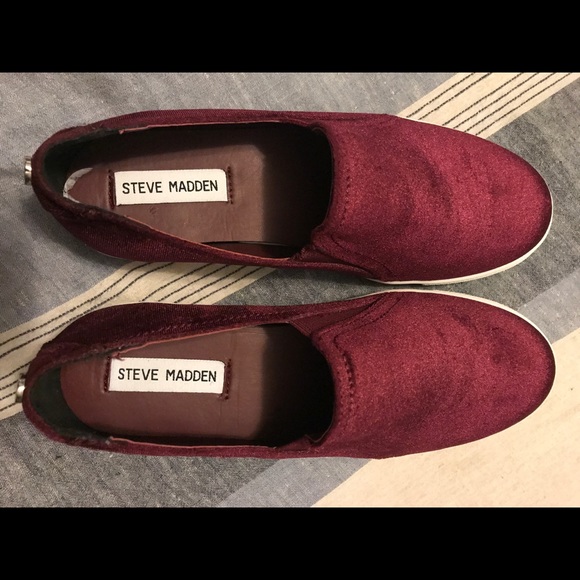 Brand new Steve Maddens. Never worn. Size 7 1/2 - Picture 1 of 2